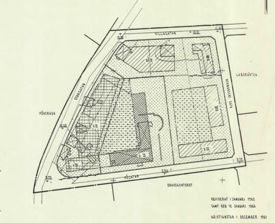 2018-08-27 3(12) Detaljplaner För området finns ett förslag till ändring av stadsplanen för kv. Gästgivaren, 1962-01-24 (nedan till vänster). Som anger området för handelsändamål, högst tre våningar.