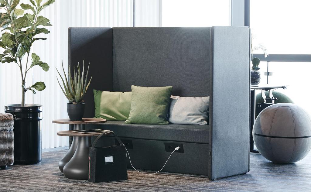 Innermått: B:1620 mm, D: 660 mm Sitthöjd: 450 mm. Sittdjup: 500 mm. I Sofa Sound Booth med Table Top ingår 2 st färdigmonterade Table Top med 2 el.