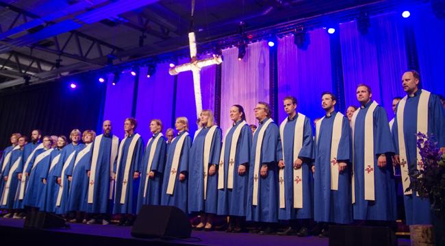 Ett första svar på alla de böner om fler medarbetare som hörts under konferensen.
