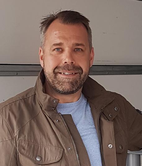 Hockeys golf 2 st platser till bortaresa Tillgång till partnerregister Minst tre bokade möten med andra partners Associationsrättigheter Rätten att använda AIK Hockeys logotyp i samråd med AIK Hockey
