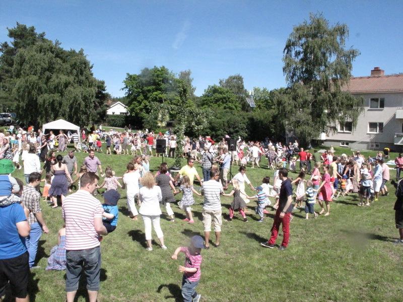 i Midsommarhelgen Midsommarafton Älta Byalaget Ursvik SPF Skeppet Lidingö Farsta Församling Berit