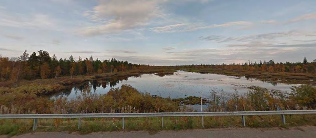 Kaunisjoki Strax sydväst om byn Sahavaara korsar ledningen Kaunisjoki. Området vid väg 99 har hävdats och flera slåtterkojor står längs bäcken.