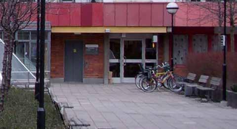 Genom denna typ av direktkontakt har vi fått in många tips på vad som kan vara av intresse. Välkommen att höra av dig q Informationsansvarig CHARLOTTE STUART. Charlotte når du på charlotte.