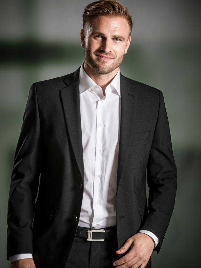 10 / REPEAT CORPORATE WEAR - TAIOR MART BUINE REPEAT CORPORATE WEAR - TAIOR MART BUINE / 11 1. 2. 1. JACOB TAIORED FIT CORPORATE UTAINABE ART.NR: 3112-1015. Tvåknäppt kavaj i klassiskt snitt.
