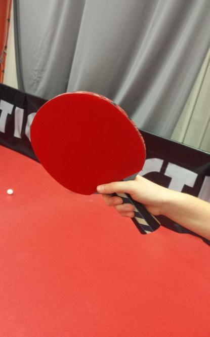 Sägas bör, givetvis, att detta inte är ett lika stort problem för äldre spelare där greppomfånget är större.