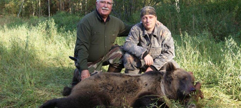 JAKTOMRÅDE JAKTOMRÅDE Yaroslavl I hjärtat av Ryssland, mellan Moskva och Uralbergen, ligger ett av Dianas jaktområde, med staden