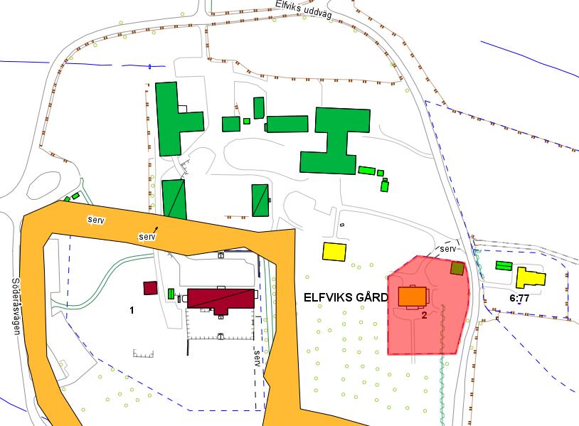 Bostadsbyggnaden är en 1 ½-plans villa utan källare. Den totala boarean är cirka 210 kvm. Uthuset/komplementbyggnaden är i ett plan och har en byggnadsarea på cirka 65 kvm.
