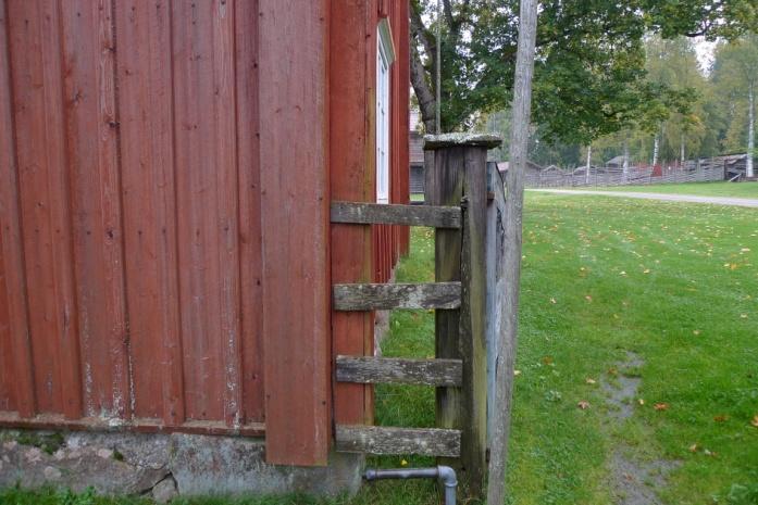 Objekt 66 Stor trösklada (foto ovan t.h.).
