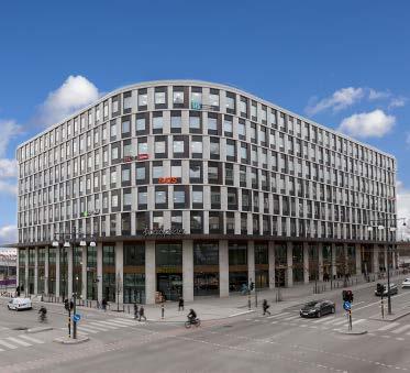 INVESTERINGAR Större förvärv 14 fastigheter i Borås LÄGE: 14 fastigheter i Borås YTA: 80 996 kvm TILLTRÄDE: april 2017 INVESTERING: 479 Mkr Efter affären med Klövern i februari 2017 förvärvade