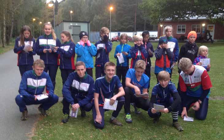 Orientering Ovan: Prisutdelning efter DM-stafetten.