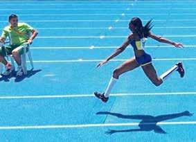 Fatima Koné Obesegrad under fem mästerskap Friidrott Trots att hon vunnit fyra individuella SM-guld i rad, dessförinnan även ett GM-guld, så är det först i år som den 16-årige Fatima Koné fått