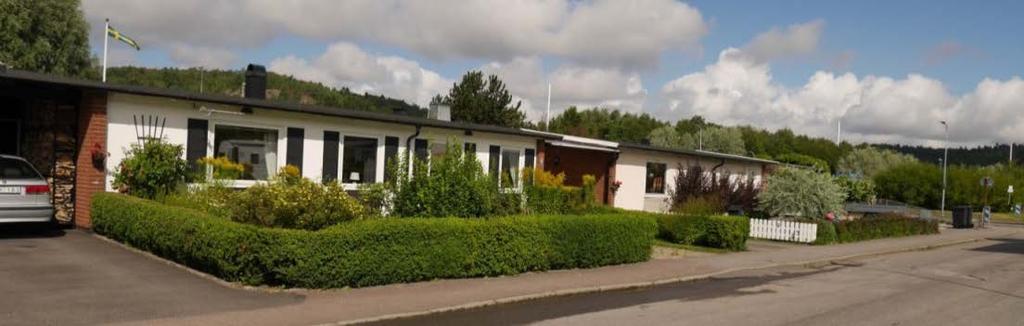 generellt av gruppbyggda hus och friliggande villor.