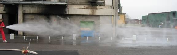 Då kastlängden bedömts har hänsyn tagits till dels vart den största delen av vattnet träffar marken och dels hur långt sprayen kan sägas vara kontrollerbar.