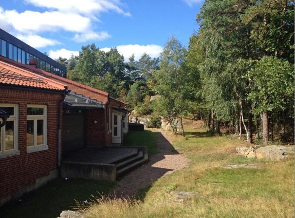+30,5i mynningen mot Danska vägens korsning med Kärralundgatan.