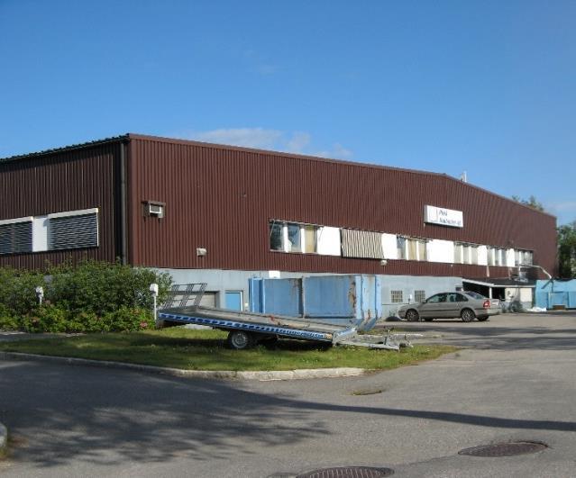 det i huvudsak byggnader för handel, lager, kontor, tillverkning och förvaring inom området.