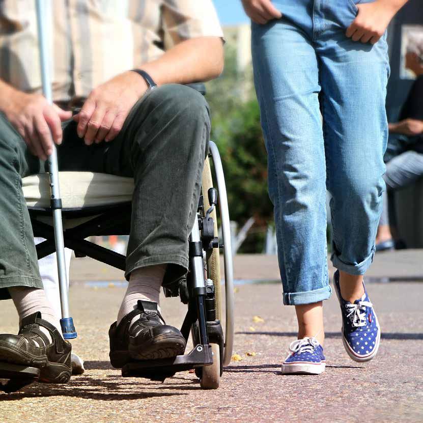 Ansöka om hjälp och stöd när du lämnar sjukhuset Du ansöker genom att kontakta en handläggare på myndighetsenheten via telefon eller e-post (se sista sidan).