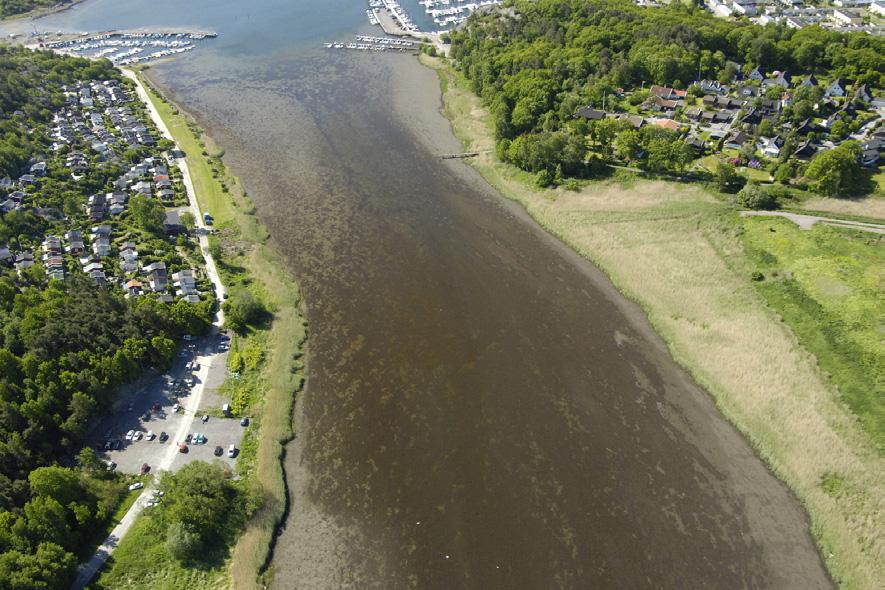 RESULTAT förts inom Bohuskustens Vattenvårdsförbunds regi. Här har upprepade gånger påtalats att de effekter som drabbar bottnarna knappast kan härledas till ren övergödnings-påverkan.