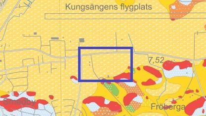 4. BEFINTLIGA FÖRHÅLLANDEN 4.2 Topografi Undersökningsområdet består till stor del av öppen åkermark. Intill området ligger en skog där det förekommer berg i dagen.