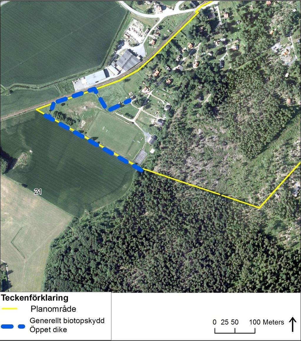 8 Generellt biotopskydd Figur 23. Karta med biotopskyddade öppna diken markerade med blå linje. Öppet dike Totalt finns det ungefär 550 meter öppna diken som ansluter till jordbruksmark.