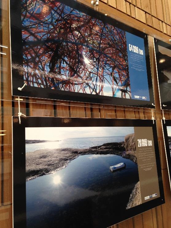 3 Utställning och Seminariet fråga en forskare Den 24/11 flyttades fotografierna och hela utställningen invigdes på Mimers