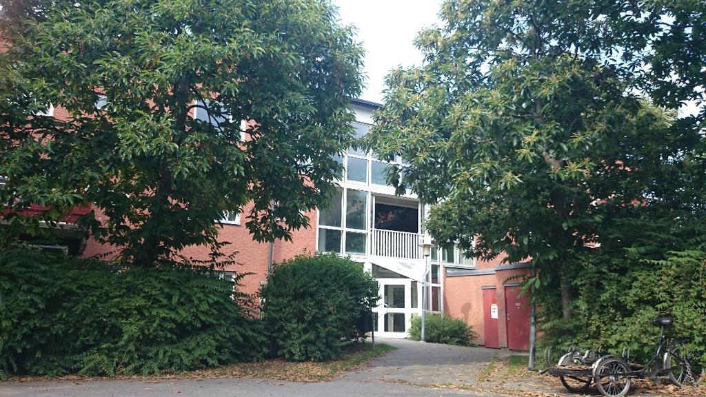 Innehållsförteckning Ekonomiskförvaltning... 3 Trivseln i huset står vi alla för!... 4 Andrahandsuthyrningar.... 4 Förändringar/Ombyggnader i sin lägenhet.... 4 Balkonger.... 5 Förrådsutrymmen.