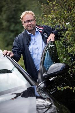 Karlsson VD, Front Stefan Forsberg