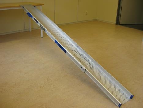 Vikbar och teleskopisk ramp Ramp Perfolight vikbar teleskopisk FT300 Ramp Perfolight vikbar teleskopisk för elrullstol FTW300(extra bred) Anyramp är en portabel stabil ramp med hel åkyta.