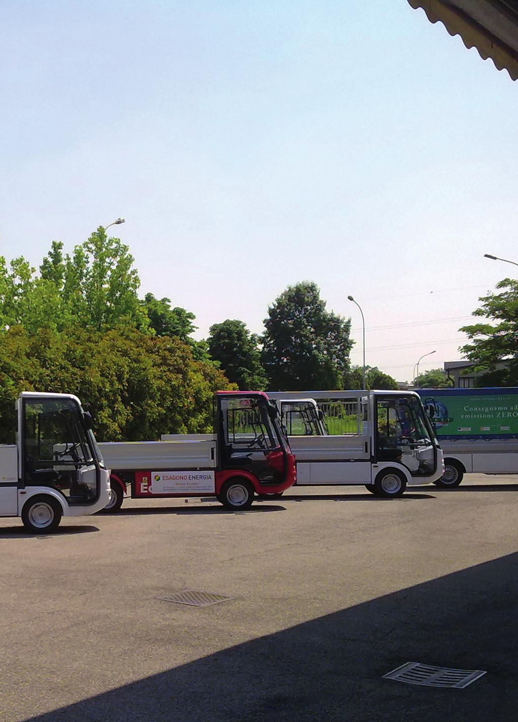 Specifikationer TEKNISKA SPECIFIKATIONER GASTONE Lång hjulbas GASTONE Kort hjulbas GECO / GRIFO Minibuss Homologering N1 Färg Ram Räckvidd Standard vit/ övriga färger tillval Aluminium EN AW-5754