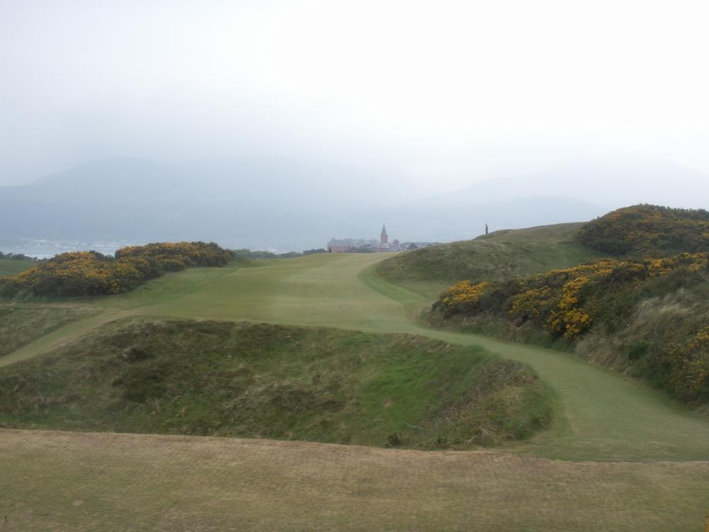 Bild 3, korsklippt fairway.