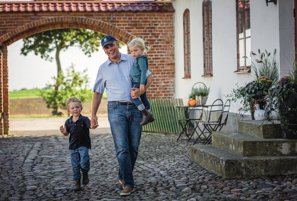M EDL EM M AR I SVENS K FÅGEL Suppleanter till uppfödare Suppleanter till fodertillverkning och övrigt Eskil Svensson Daniel Johansson Anders Larsson Joachim Brahce Suppleanter till kläckeriföretag