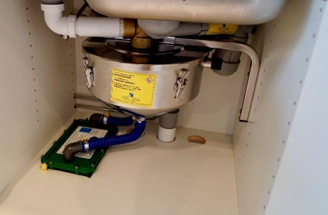 Utjämningskärl: Utjämningskärl på tio liter installeras ofta till diskbänksavskiljare.