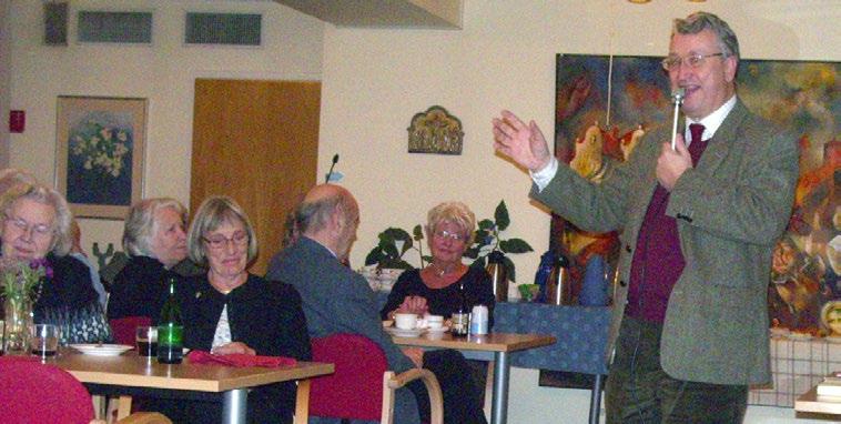 Historisk afton 6 november Förutom 10-årsjubileet har vi även i år anordnat en historisk afton. Med an ledning av Strindbergsåret föreläste Tryggve Lundh om Strindberg och hans liv.