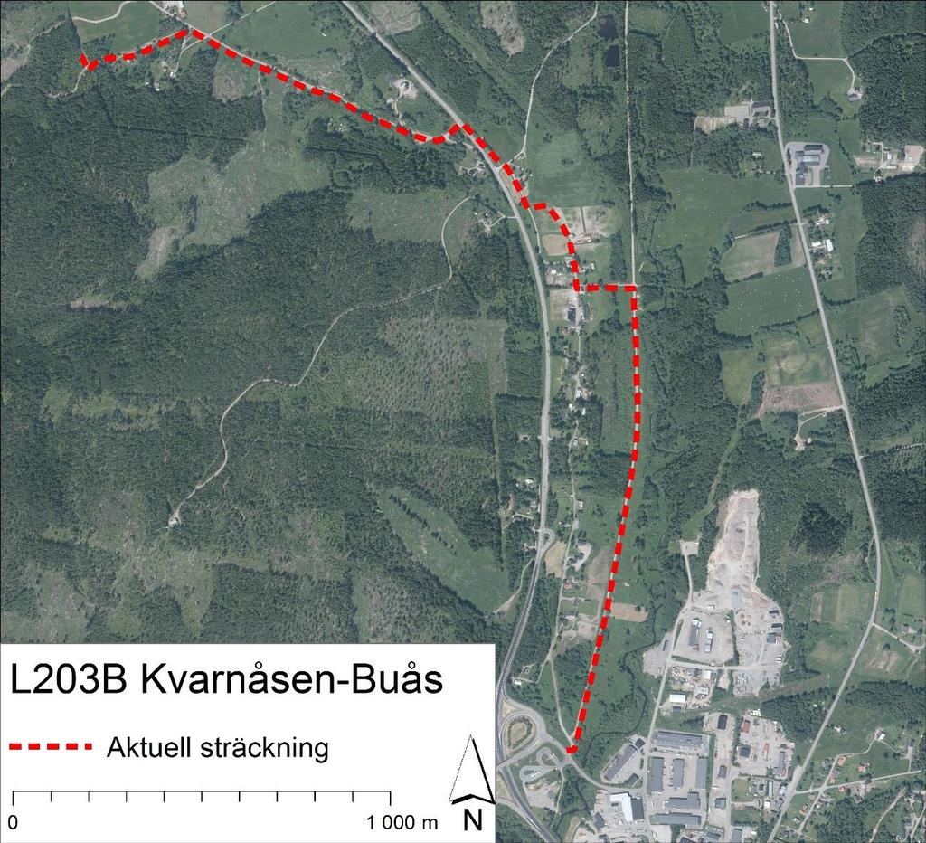 som korsas. Ledningen följer därefter en mindre väg västerut fram till Buås. Tvärvattenbäcken samt ett mindre vattendrag korsas, se tabell 3 nedan. Ledningens sträckning kan ses i figur 3. Figur 3.