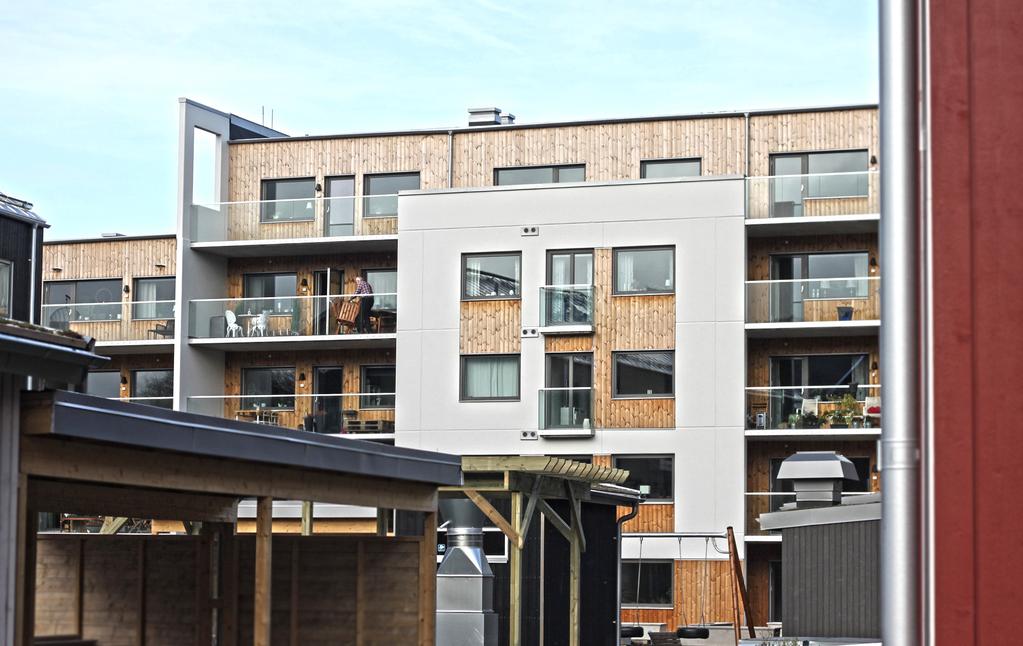 bostadsrätter. Husen förmedlar en modern arkitektur, ritad med känsla.