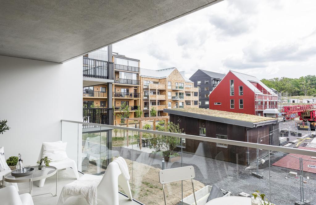 Husen har varsin unik karaktär som bidrar till en varierad men samtidigt sammanhållen kvartersbildning.