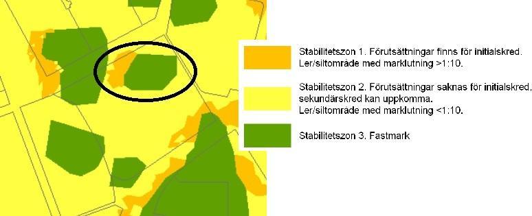 Utdrag ur stabilitetskartan (Figur 14) visar att byggnadens placering ligger främst i Stabilitetszon 3 vilket innebär fastmark Figur 13: Utdrag ur jordartskartan