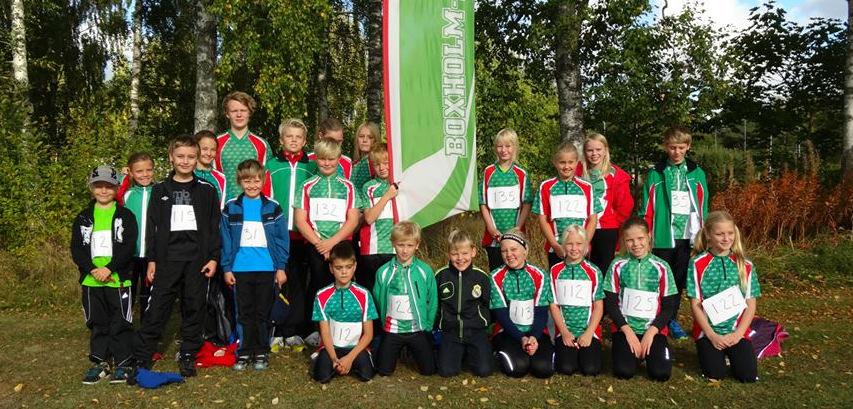 Här ett gäng förväntansfulla ungdomar på U-seriefinalen vid Timmerö i