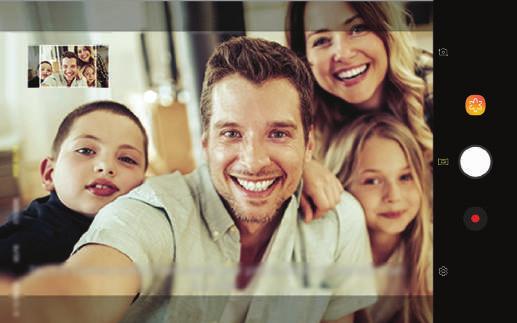 Läget Vidvinkelselfie Ta en vidvinkelselfie och få med så många personer som möjligt i bilden för att undvika att någon person inte kommer med.