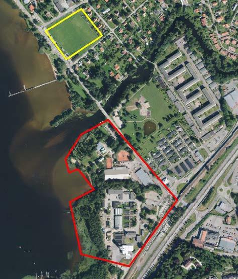 13 3 Förutsättningar I detta kapitel beskrivs de grundläggande förutsättningarna för studien såsom, områdesbeskrivning och väg-/järnvägsförhållanden. 3.1 Beskrivning av området Planområdet är beläget väster om Lerums centrum och består av två delområden, se gulmarkerat och rödmarkerat område i figur 3.