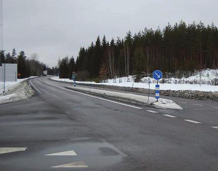 4.2 Delsträcka 1 Väg och trafik Delsträcka 1 föreslås inledas som en 1+1 väg på bron över Dalälven fram till korsning väg väg 56/272.