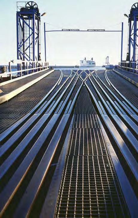 Kapitel 5 Fördelar för kunden Vid ansökan om transportvillkor/transporttillstånd - guide för att skapa ansökan - egna fordonsdata i systemet - funktion för att rita laster - kartstöd
