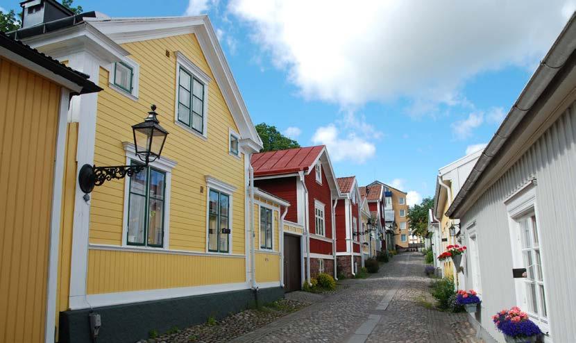 2. Den svenska bostadsmarknaden Den svenska bostadsmarknaden i korthet Per den sista december 2017 fanns det enligt SCB 4 859 252 bostadslägenheter i Sverige.