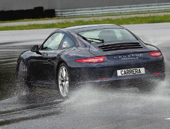 Precision Förkunskaper: Körvana Längd: 2 dagar Precision är första nivån i Porsche Sport Driving School. Precision är ett perfekt tillfälle att utforska din Porsches egenskaper och möjligheter.