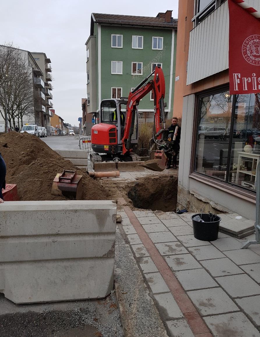 Det är inte klarlagt när staden Enköping anlades, men orten fanns under 1100-talets början och kanske fanns den redan under mitten av 1000-talet.