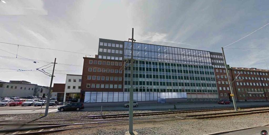 4.2 Förslag 2 Påbyggnad i grått, kulör lika sockel Påbyggnadens fasadmaterial är skiffergrått.