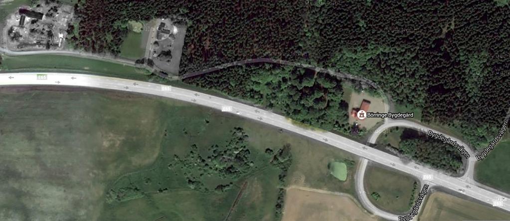 I den förenklade landskapsanalysen, finns väg E65 som en mycket tydlig barriär för både människor och djurliv.