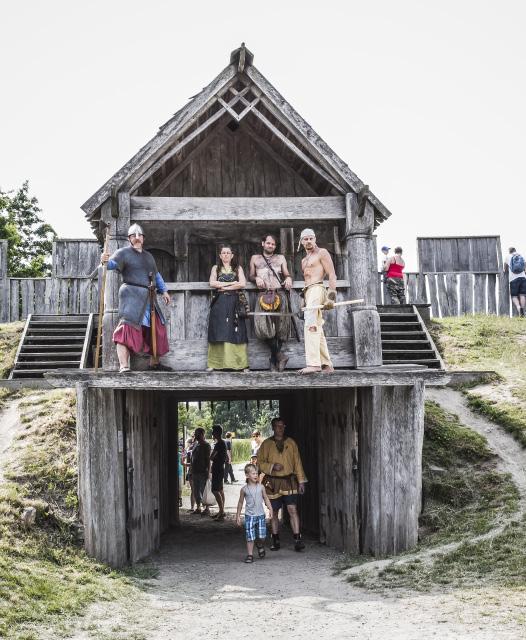 Söderslätts pärlor 1 pilgrimsvadrig väster S:ta Kataria klosterrui Trelleborge Flaige BASFAKTA Lägd: Tid: Terräg: Börja och slut: Heliga platser: Service: ca 14 km 4-5 timmar (3 km/h), lågsamt tempo,