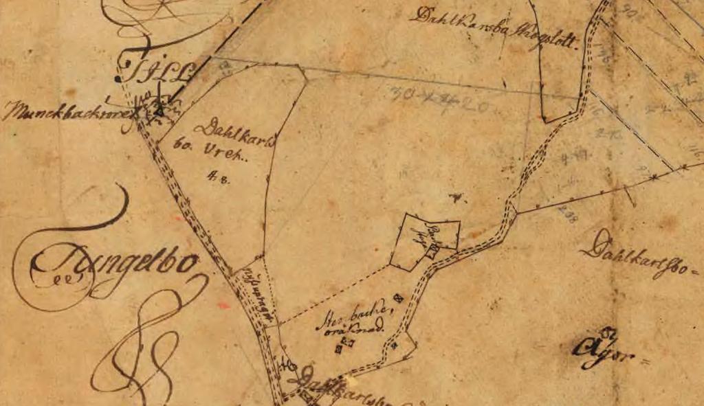 Namnet Munkbacken har inte bara använts som ett namn på själva backen utan även gett namn åt den bostad som låg där och var fast bebodd ända till år 1880. Ekonomiska kartan från 1952.