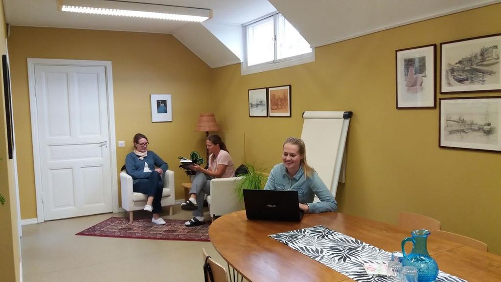 Fredsinstitutets ekonomi Den grundfinansiering som Ålands fredsinstitut erhåller från landskapet Åland har de senaste åren givit stabilitet åt institutets grundläggande funktioner.