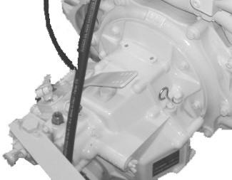 Avsnitt 2 - Bekanta dig med motorpaketet Technodrive-växellådor På Technodrive TM345 anger växellådans ID-skylt utväxling, serienummer och modell.